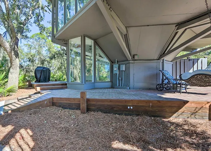 Walk To Harbour Town: Airy Treehouse W/ Bikes